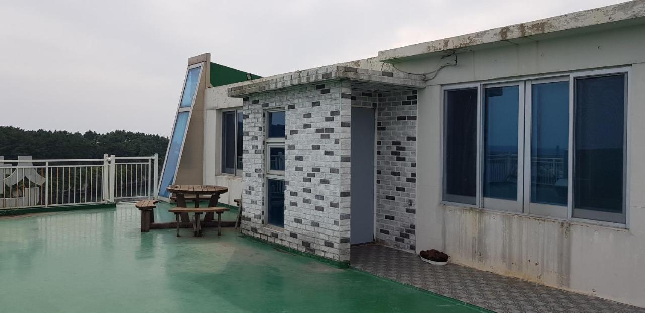 Seom Story Pension Seogwipo Luaran gambar